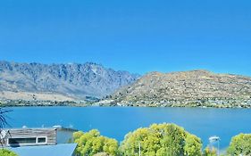 Picture Perfect - Queenstown Holiday Home